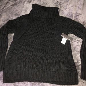 Gorgeous black pull over sweater